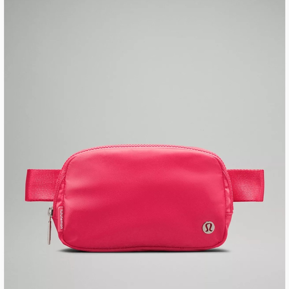 lululemon Pink Everywhere Belt Bag 1L Versatile Water-Repellent Fabric - Picture 10 of 10